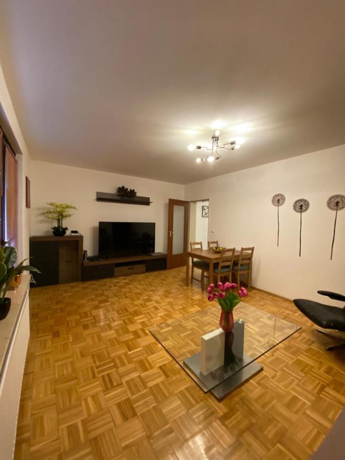 In Uninaehe Apartment Lubeck